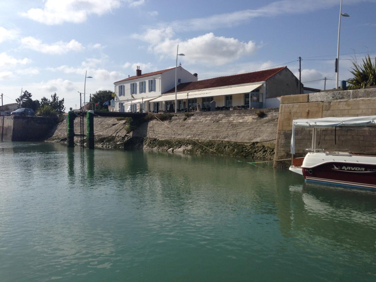 Les Bains Boyardville - Hotel Et Restaurant Exterior photo